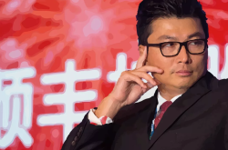 莱万谈放弃国家队征召：背负举国期望绝非易事，有时我也需要休息